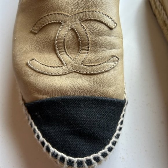 Chanel Espadrilles Lambskin with Canvas Toe - Picture 2 of 5